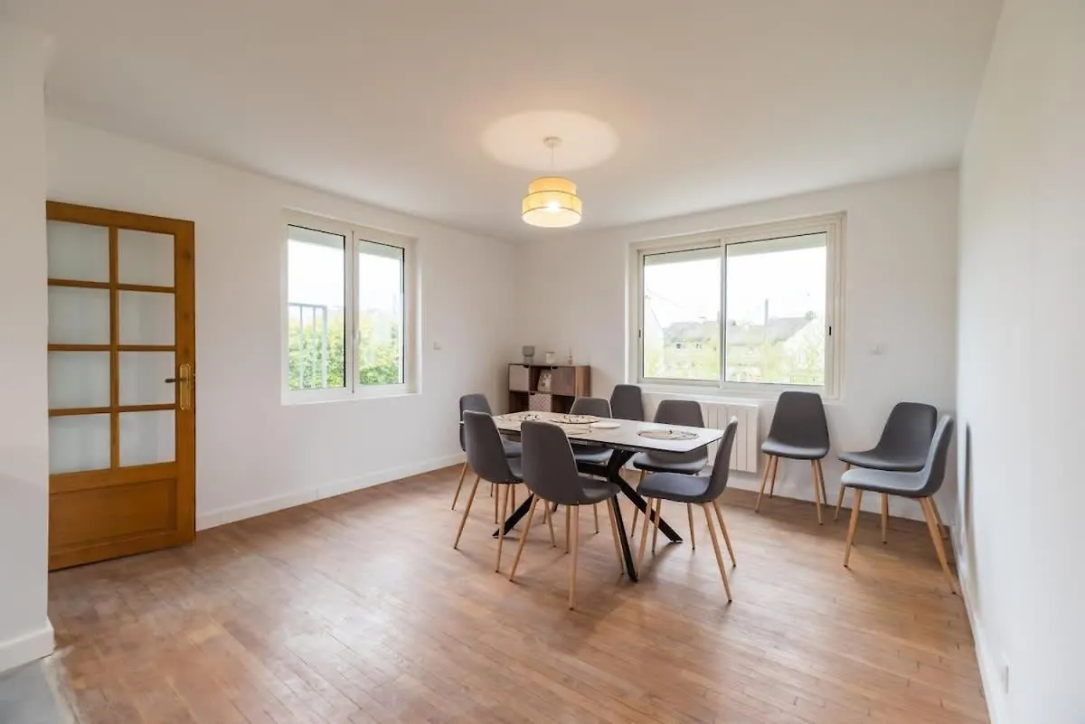 Maison Spacieuse Et Conviviale A Saint-Brieuc